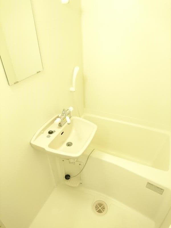 Room image 13