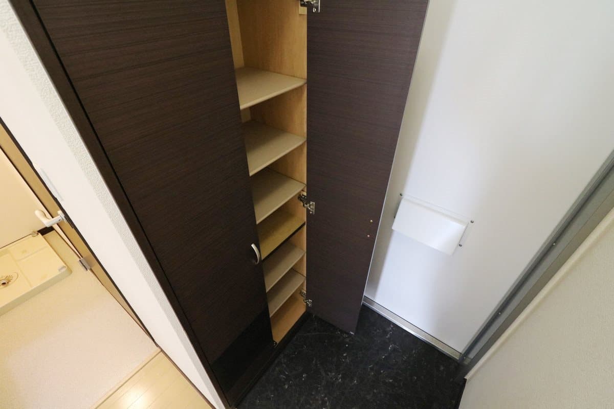 Room image 15