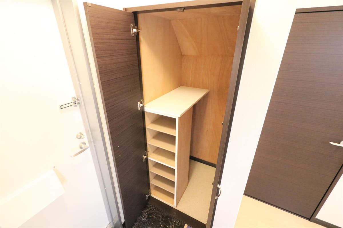 Room image 12