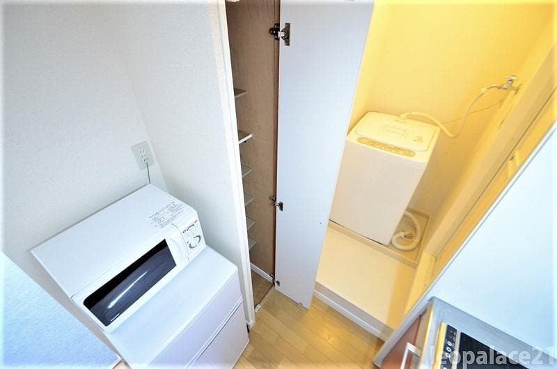 Room image 15