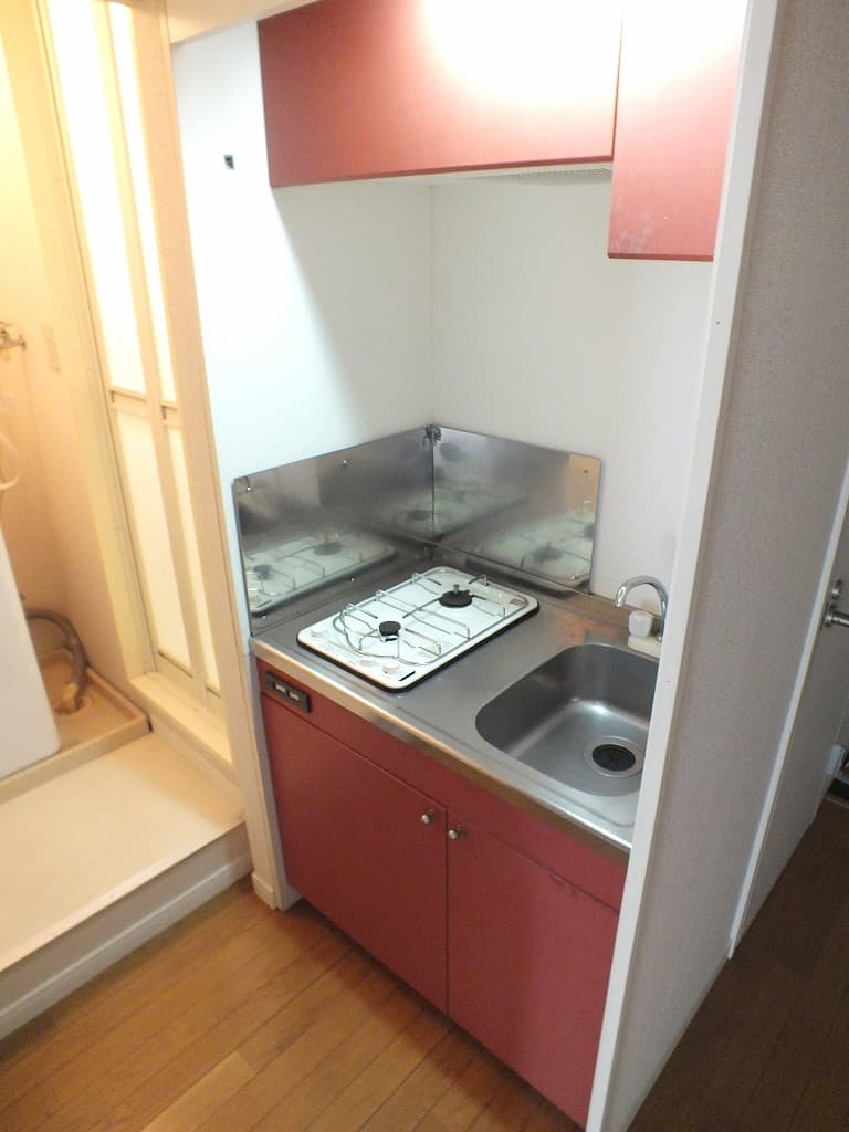 Room image 8
