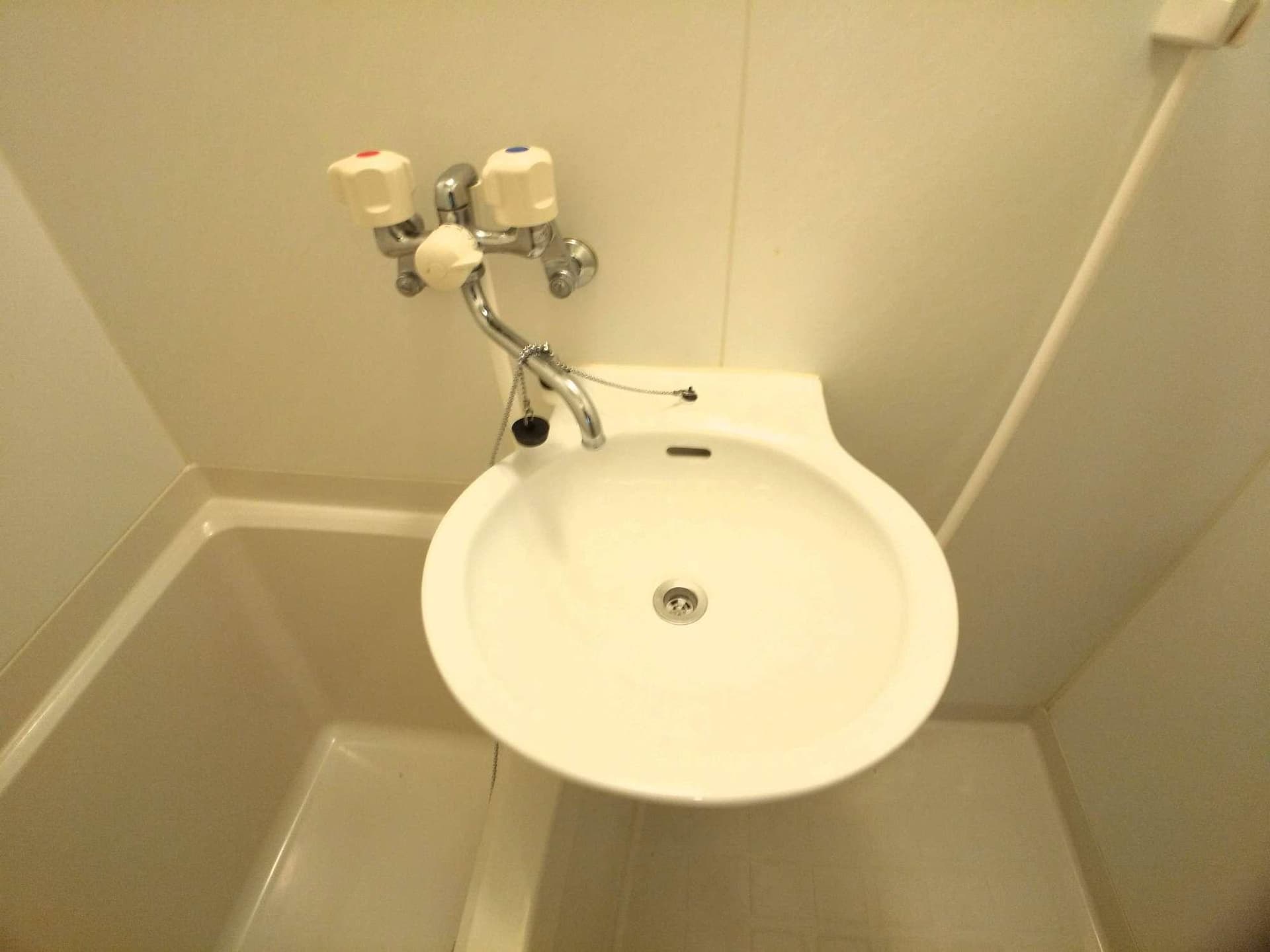 Room image 11