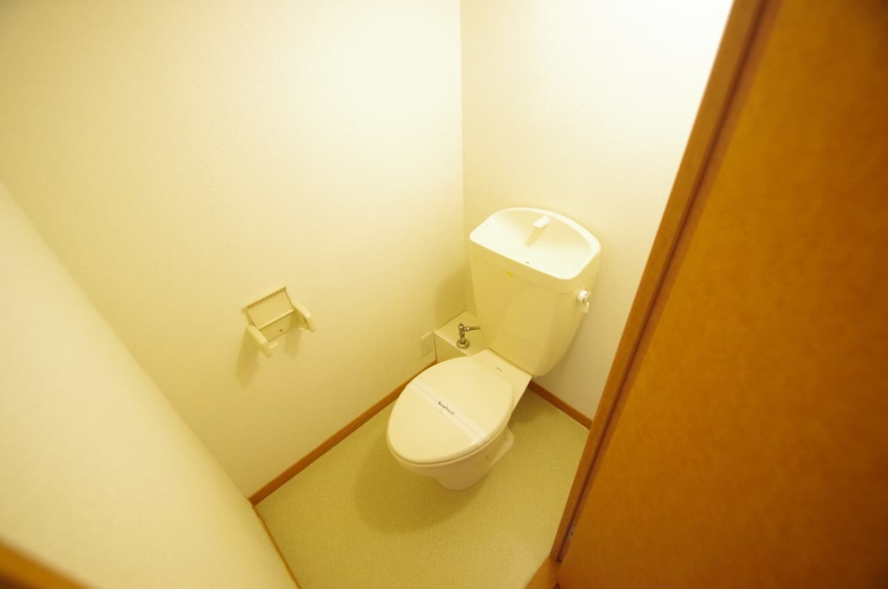 Room image 8