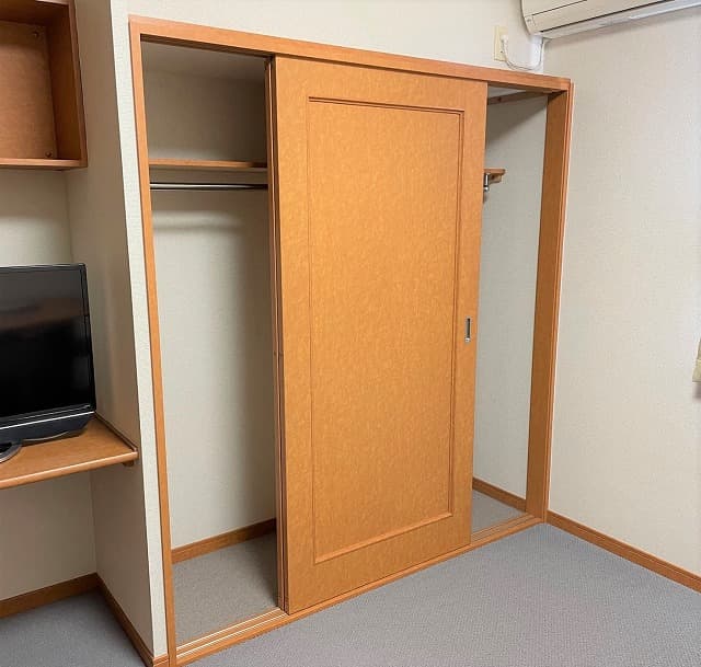 Room image 8