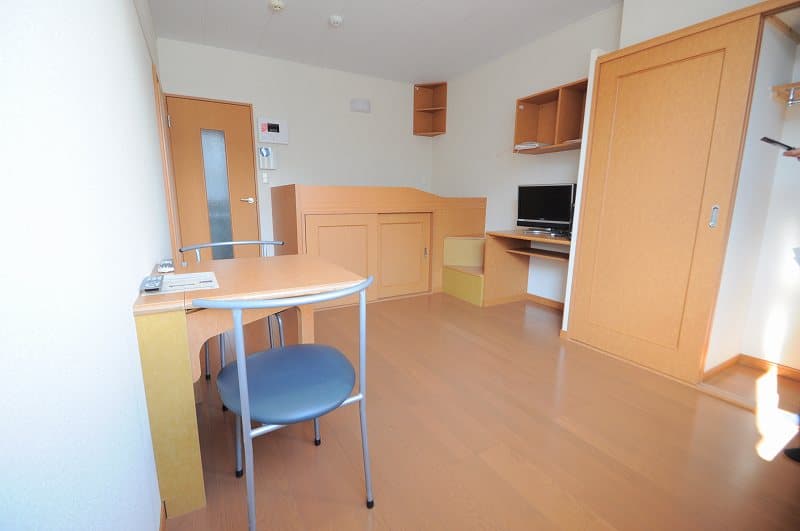 Room image 15