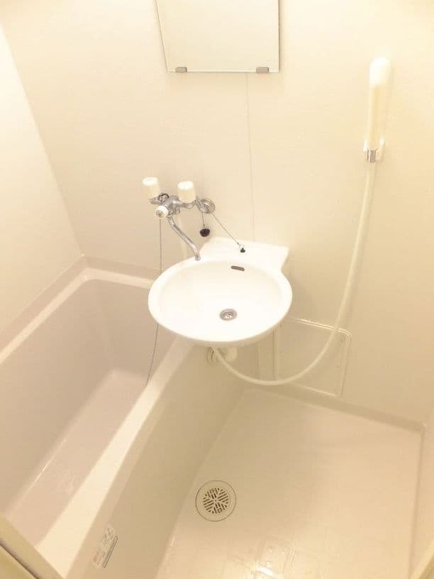 Room image 11