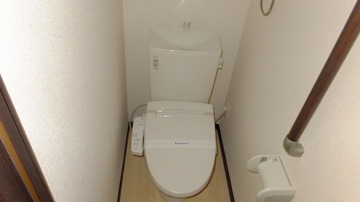Room image 11