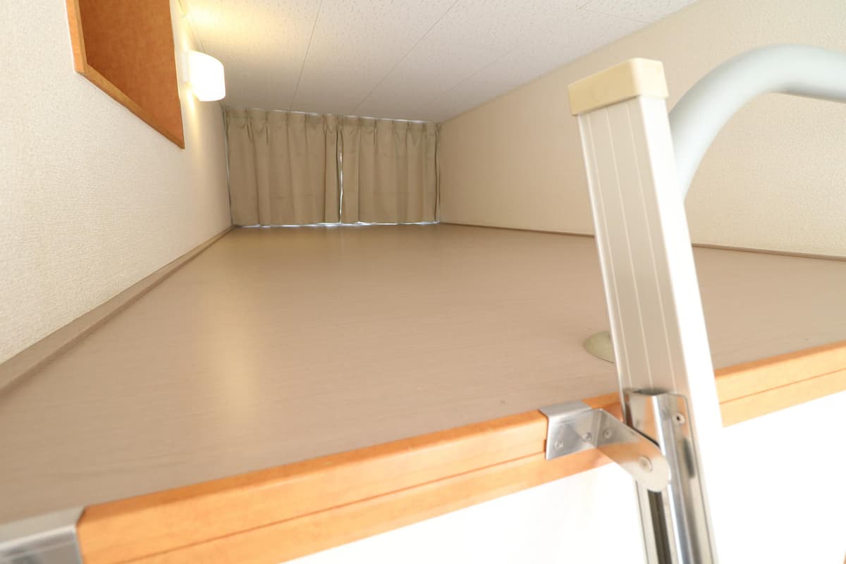 Room image 8