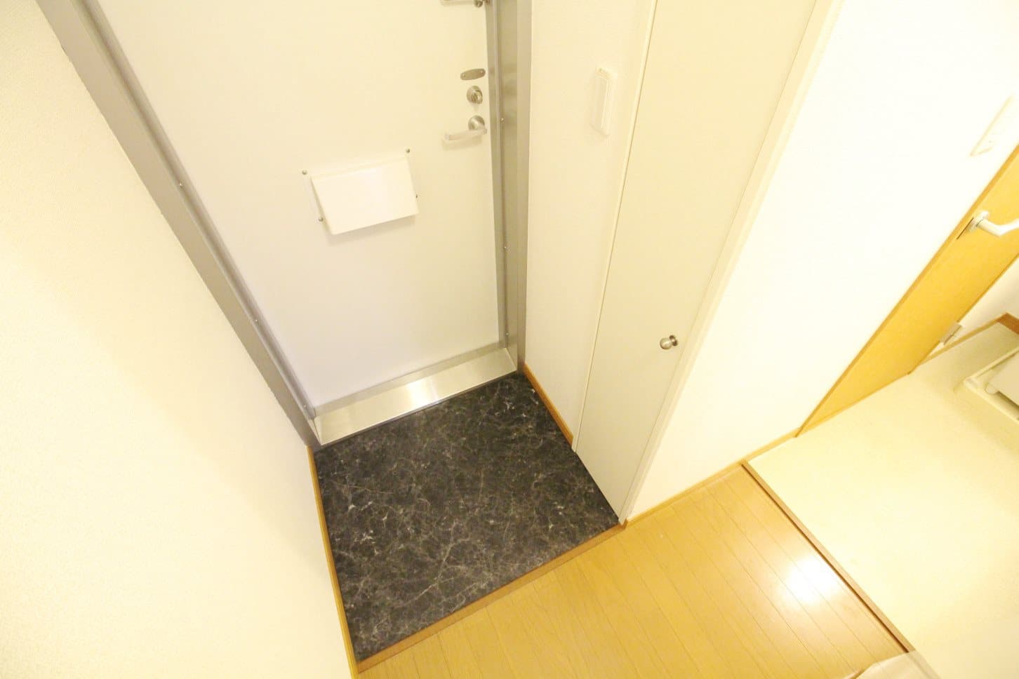 Room image 15