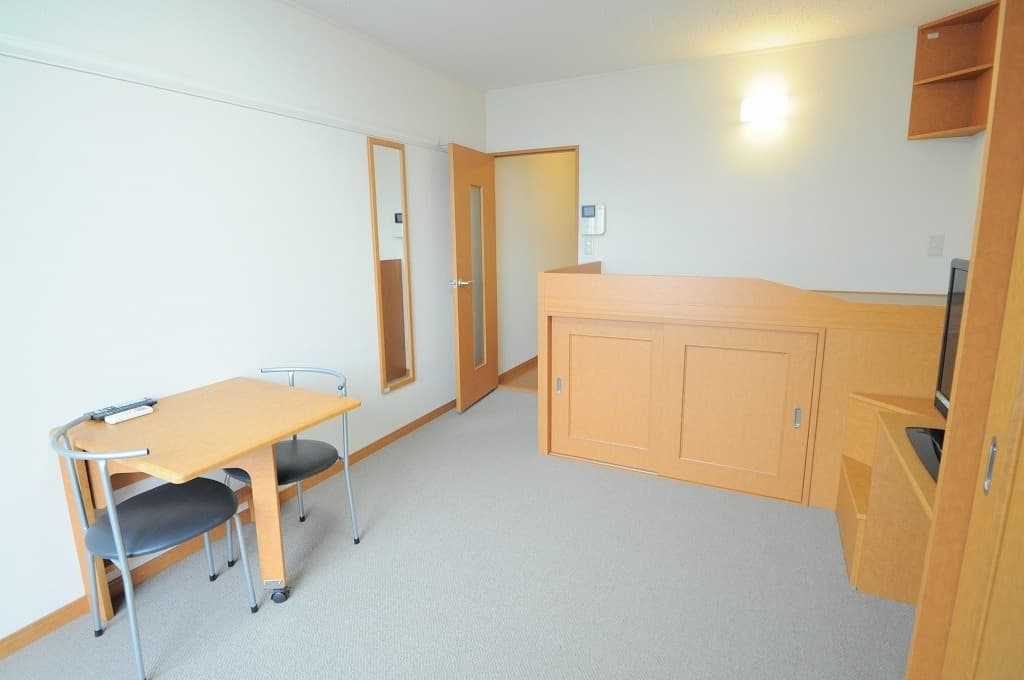 Room image 11