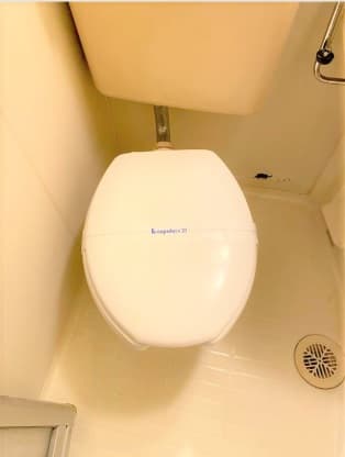 Room image 11