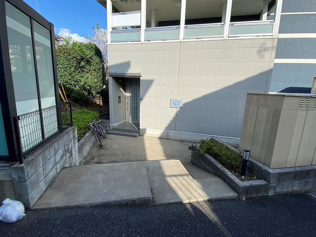 Room image 15