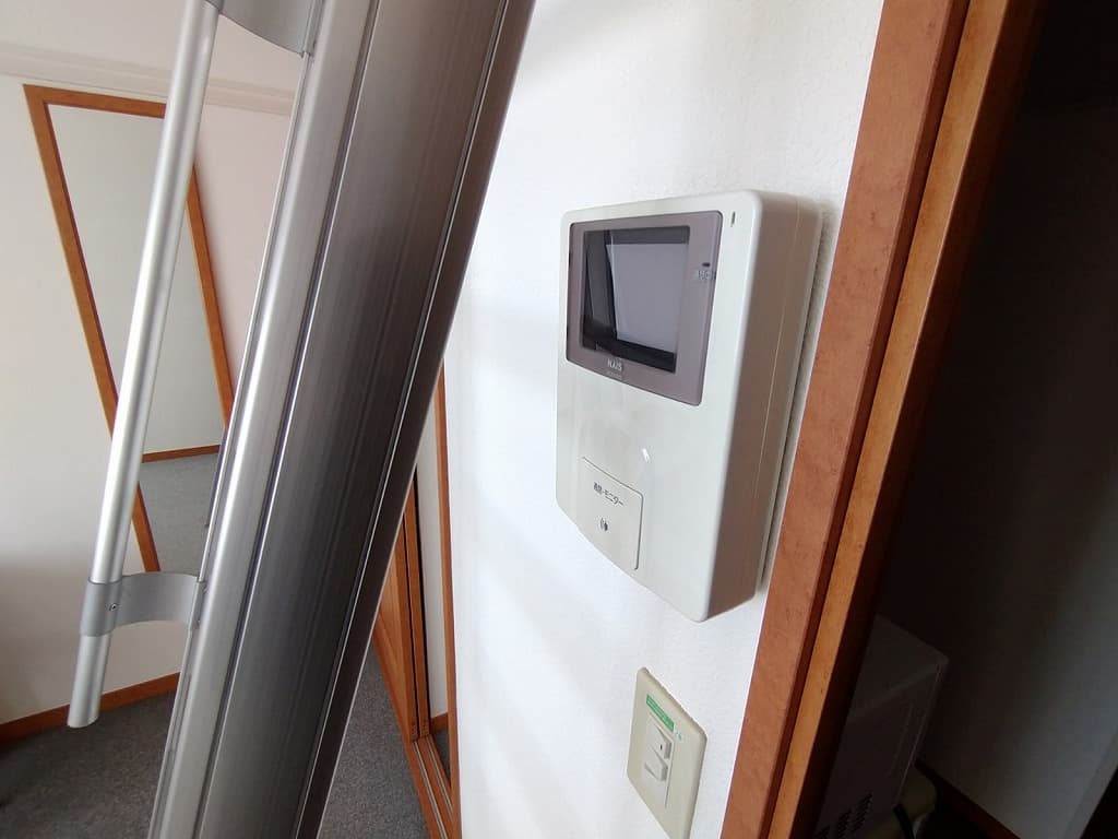 Room image 13
