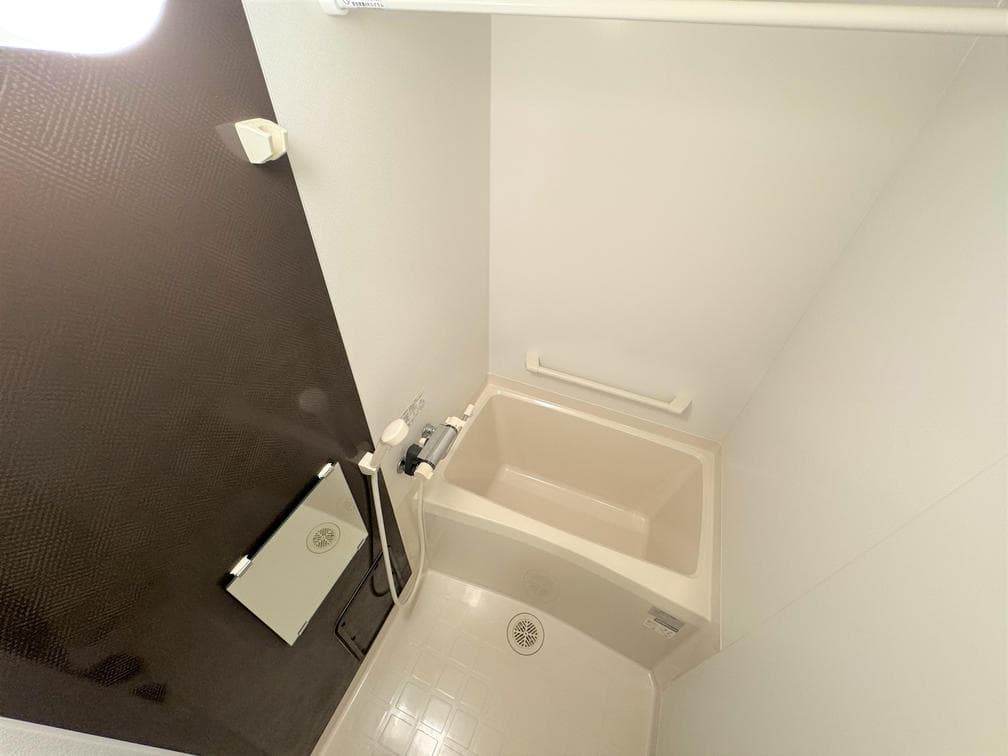 Room image 13