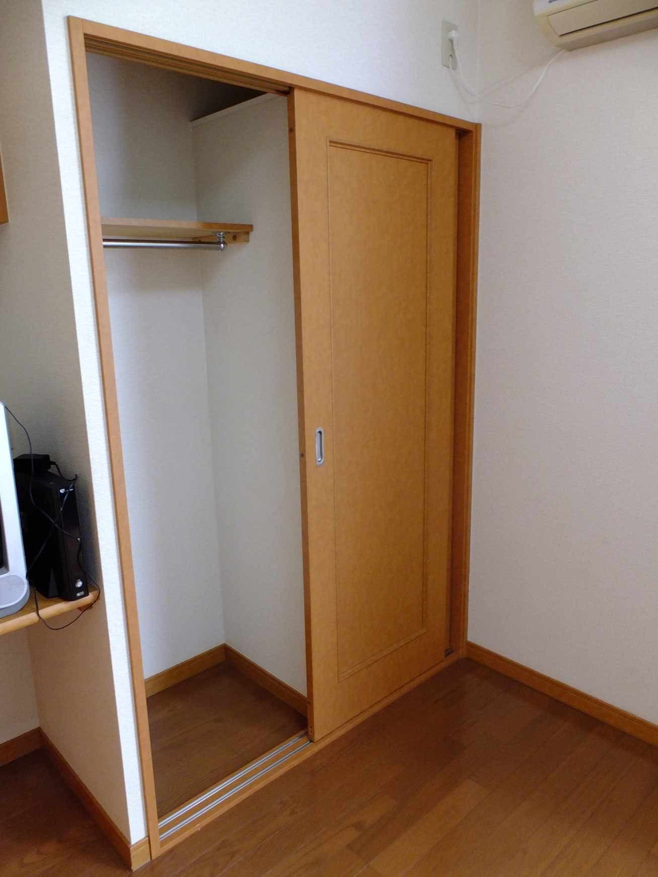 Room image 12