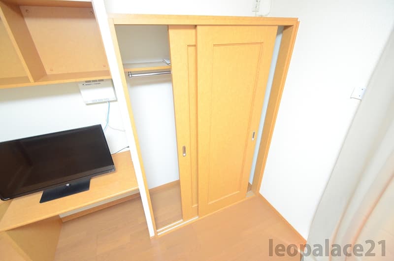 Room image 11