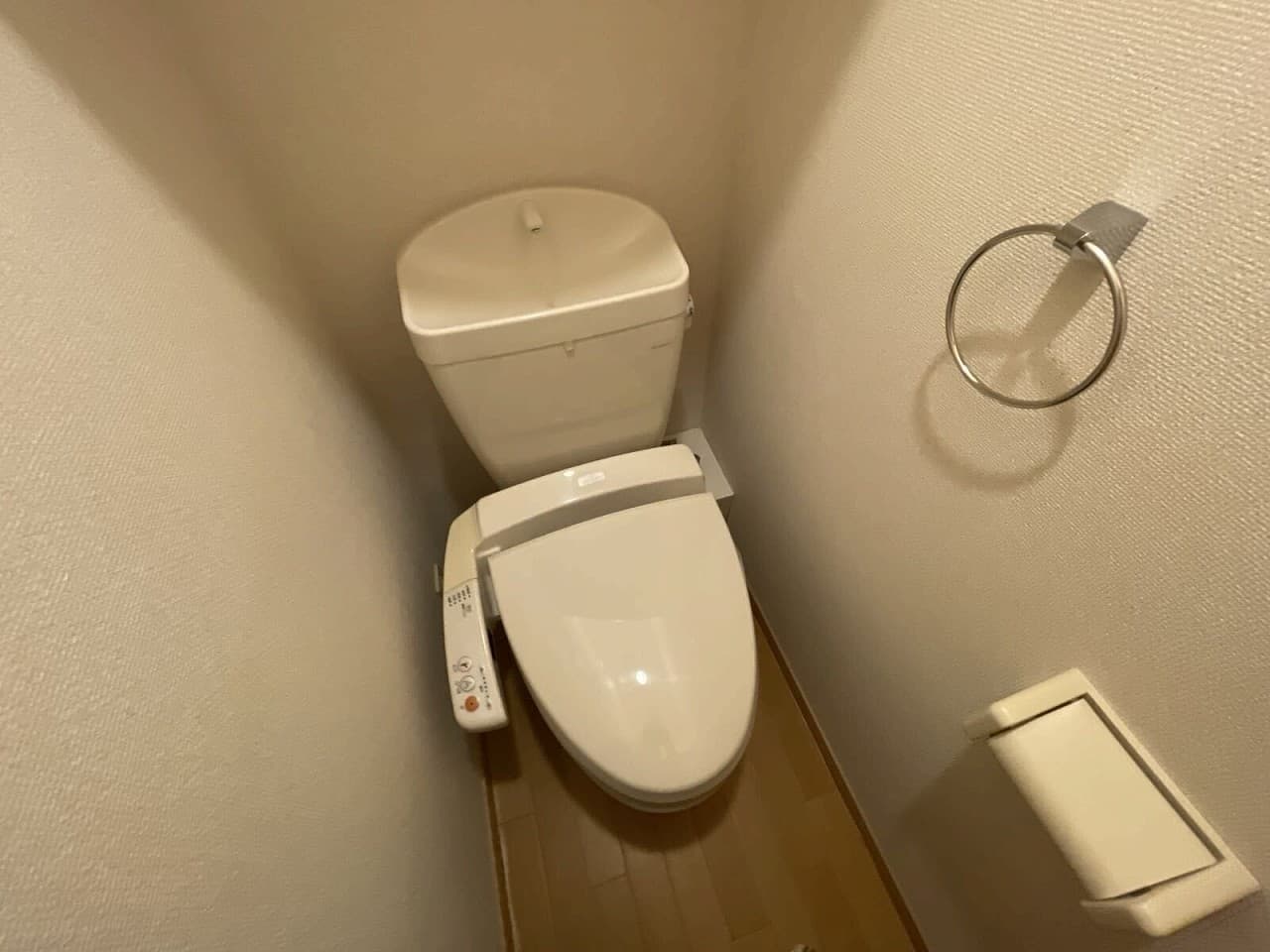 Room image 8