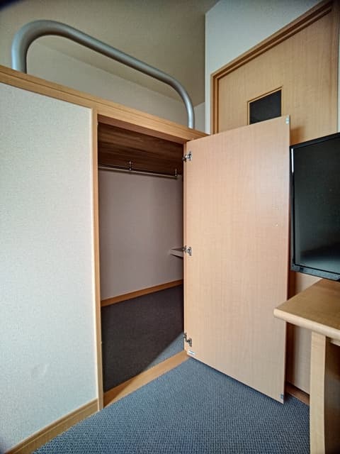 Room image 12