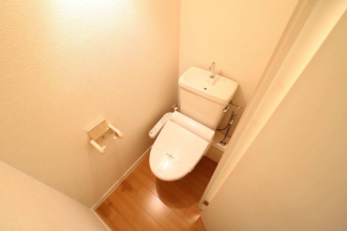 Room image 11