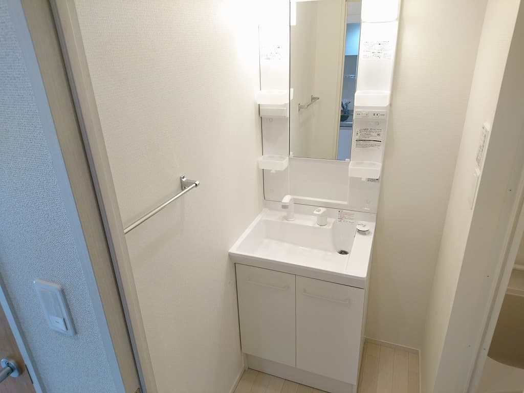 Room image 16