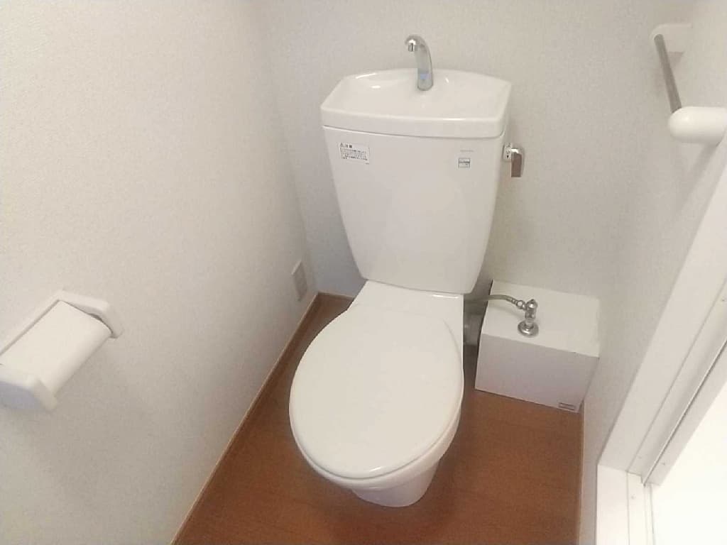 Room image 8