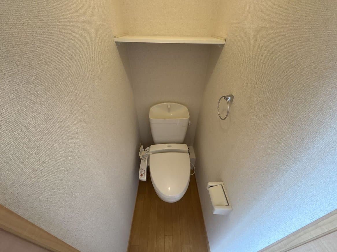 Room image 9