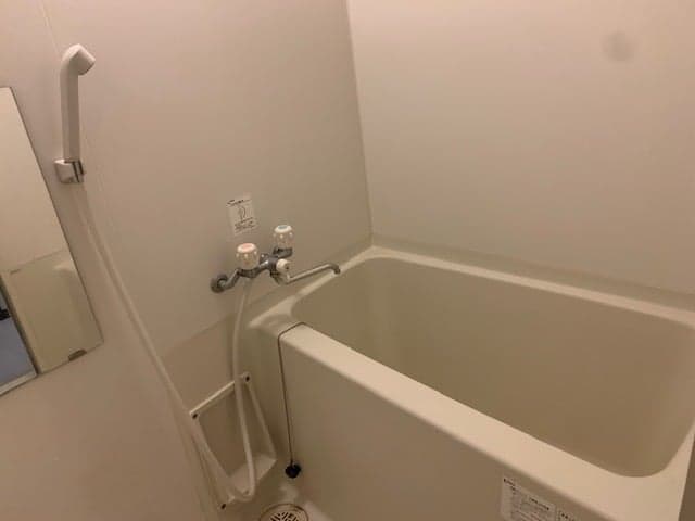 Room image 8