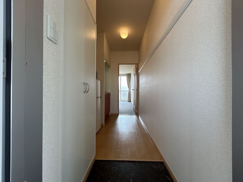 Room image 14