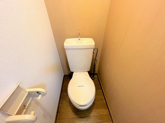 Room image 8