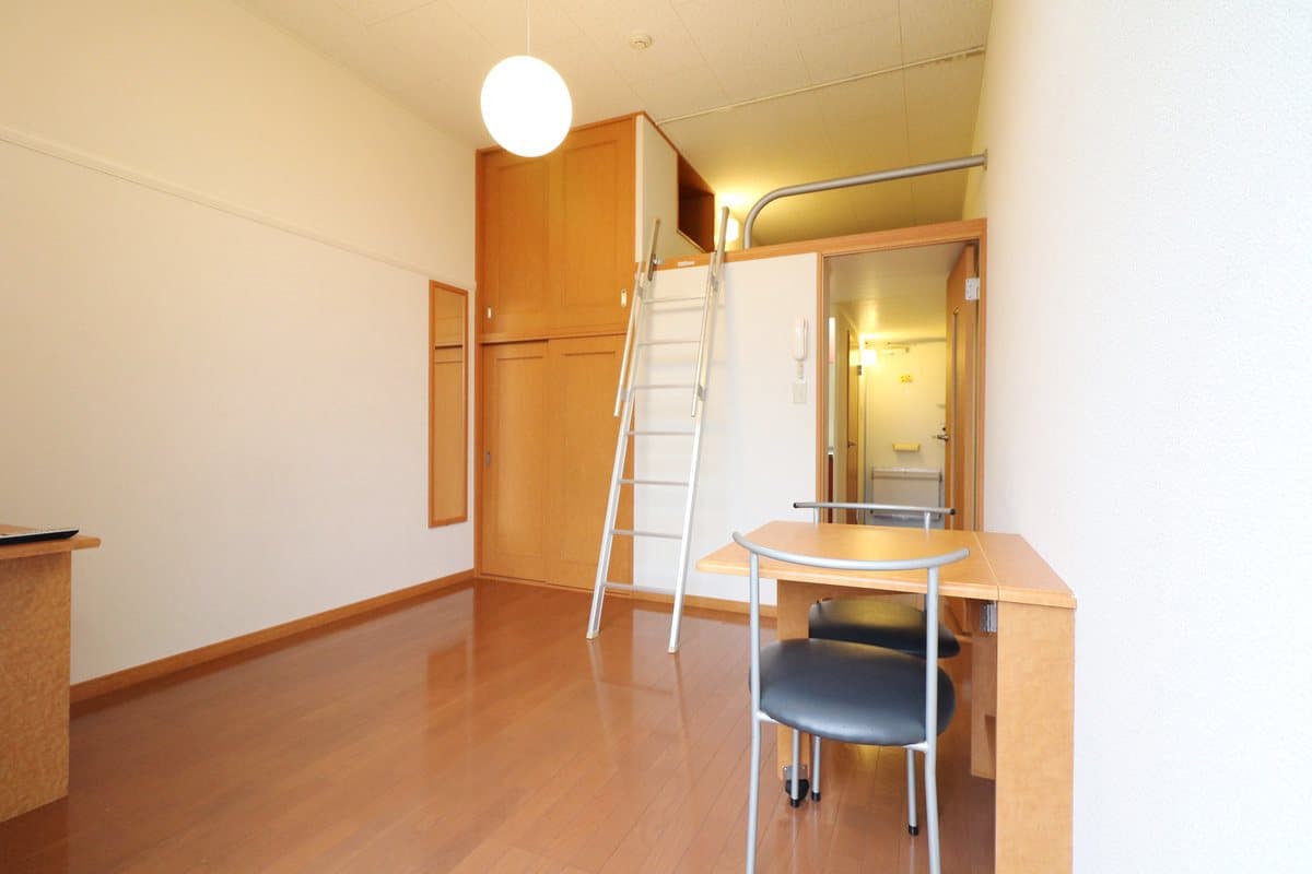 Room image 11