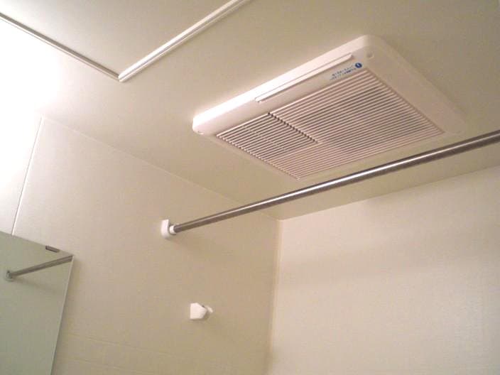 Room image 12