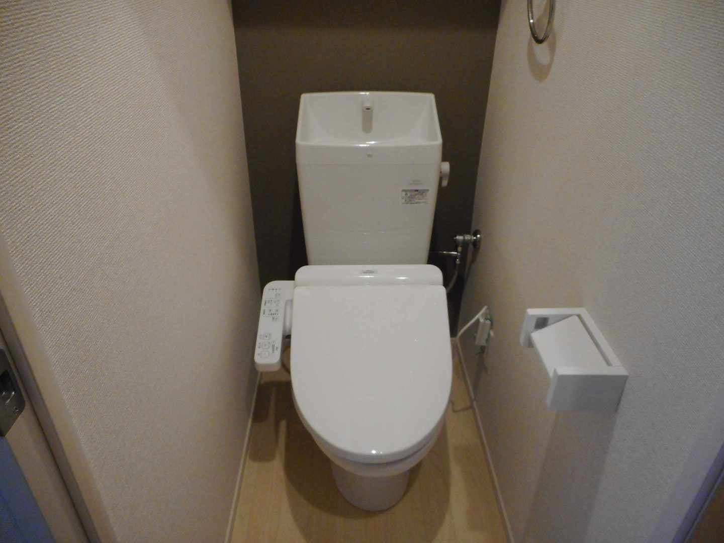 Room image 9