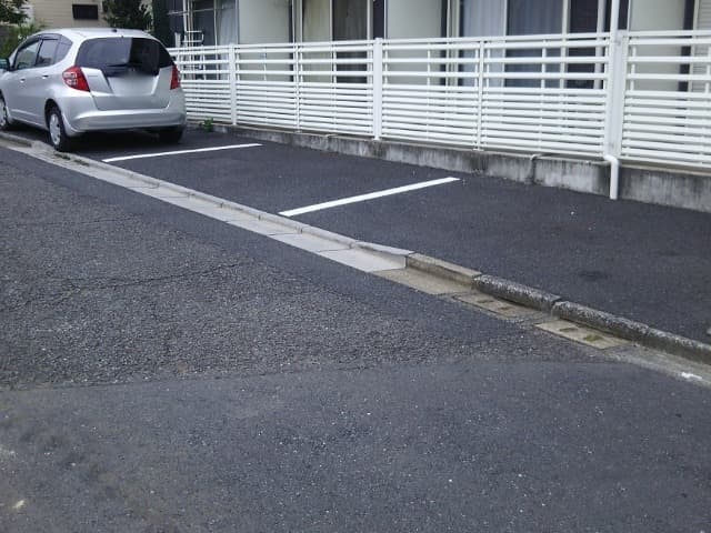Room image 16