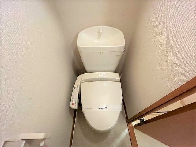 Room image 9