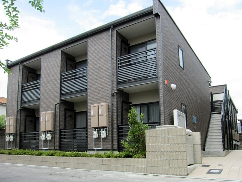 Main exterior of LEONEXT SAKAE Nishi Awaji