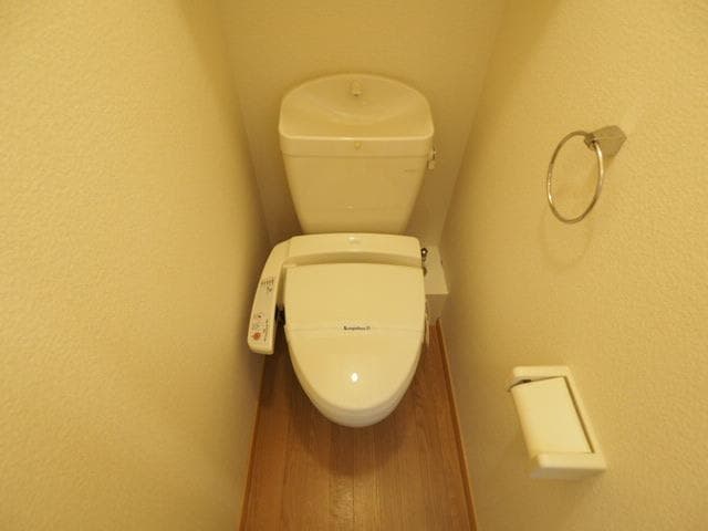 Room image 9