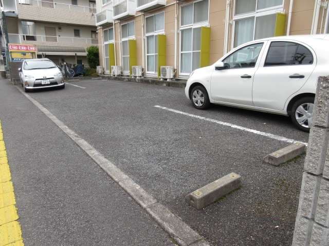 Room image 15