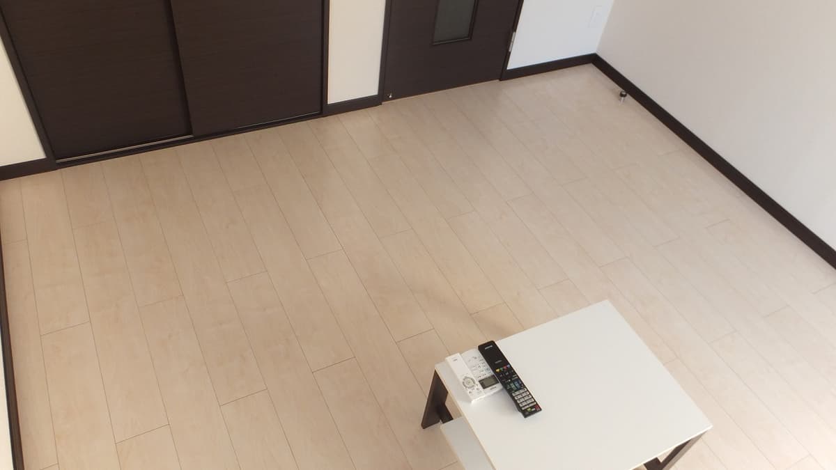 Room image 8