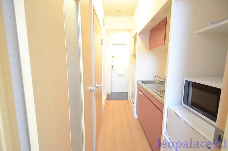 Room image 10