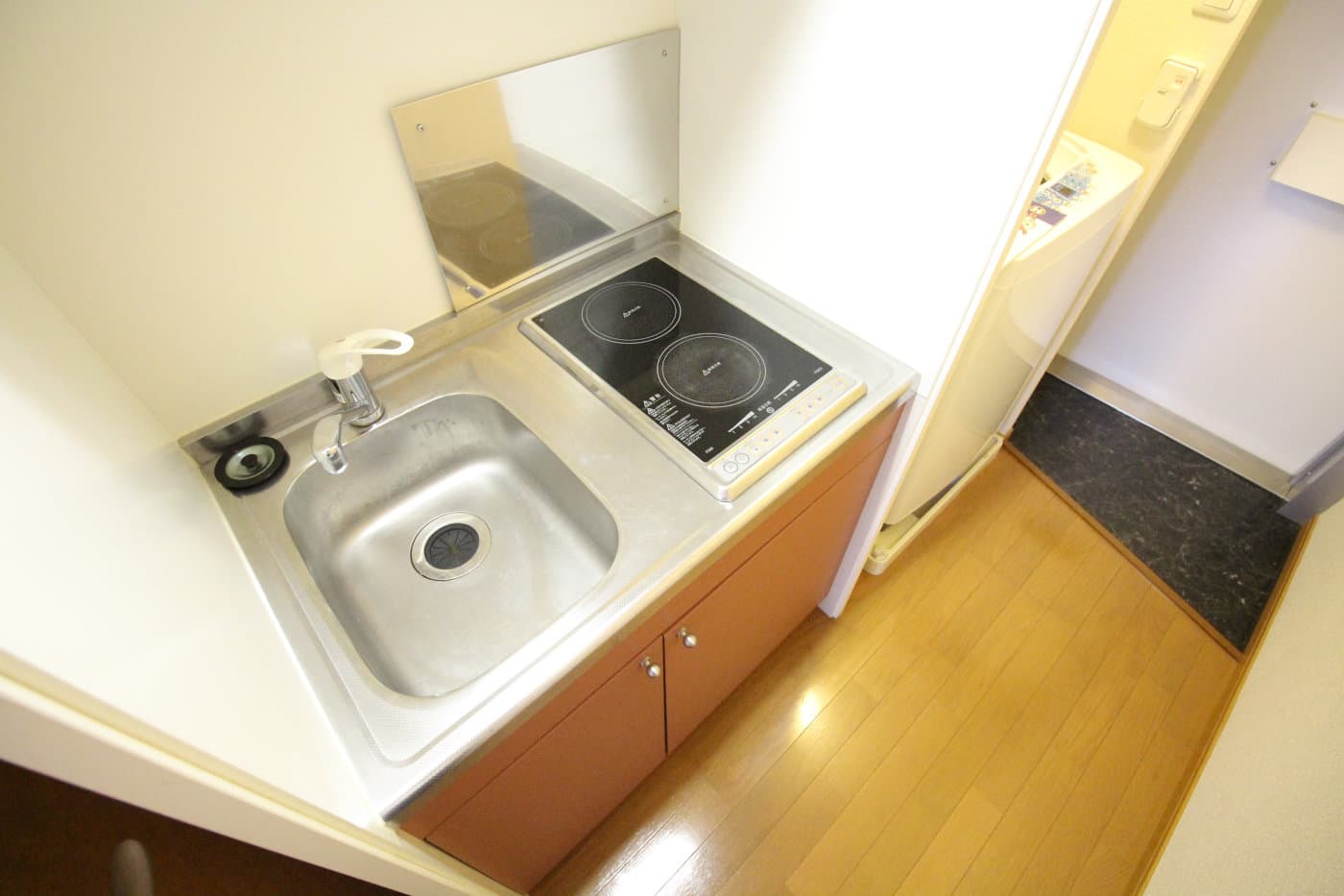 Room image 11