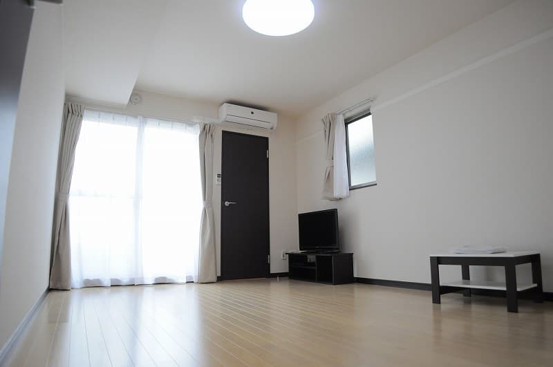 Room image 11