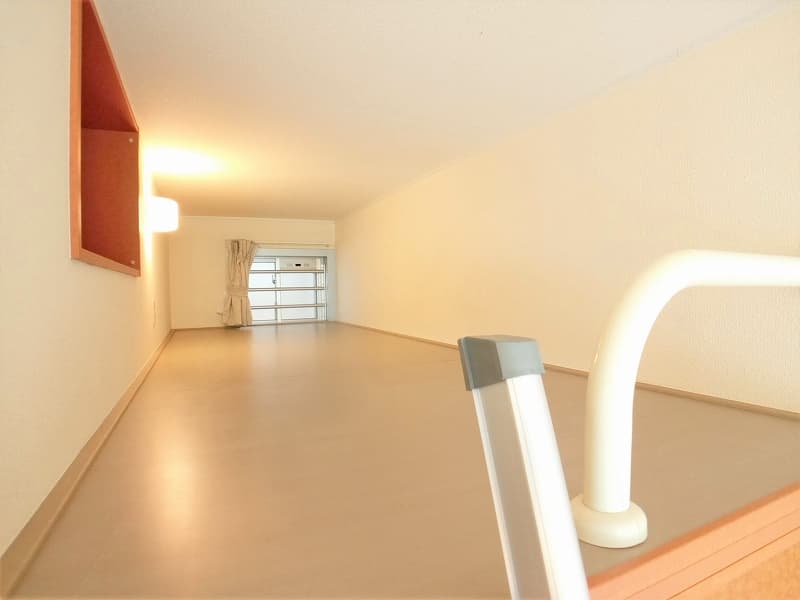 Room image 16