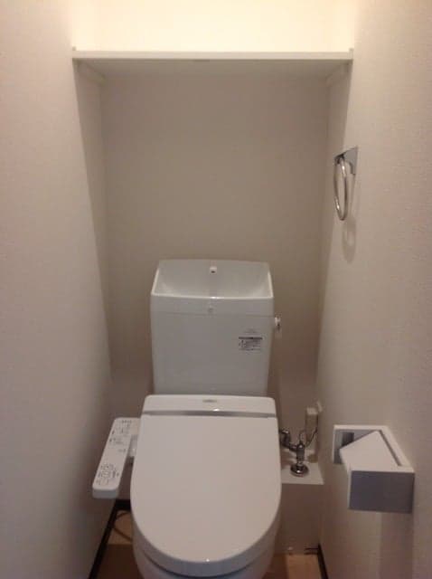 Room image 12