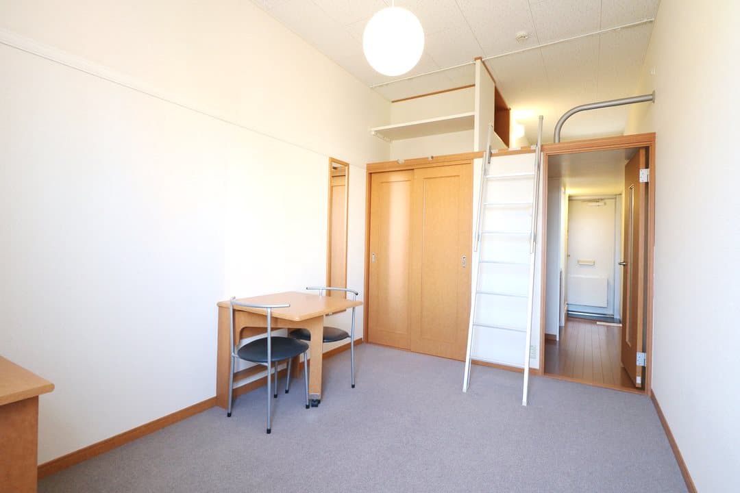Room image 9