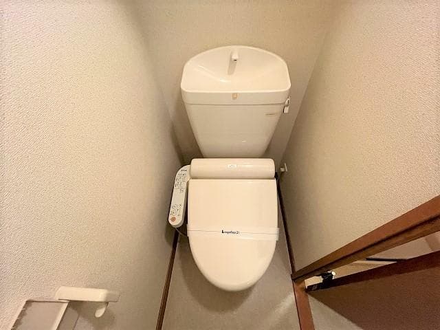 Room image 9