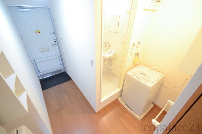 Room image 12