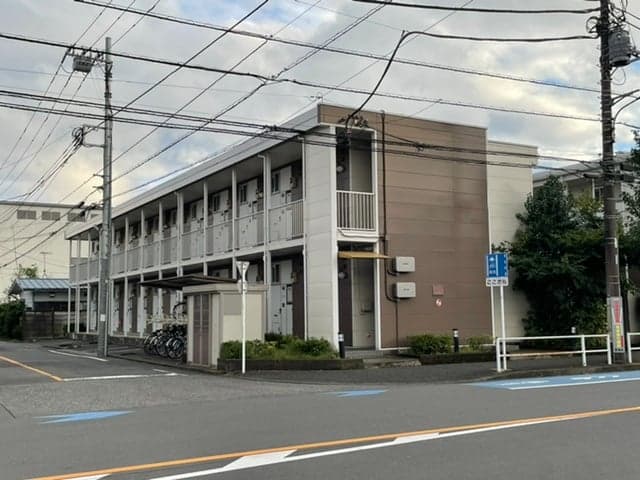 Main exterior of leopalace Shinmeidai
