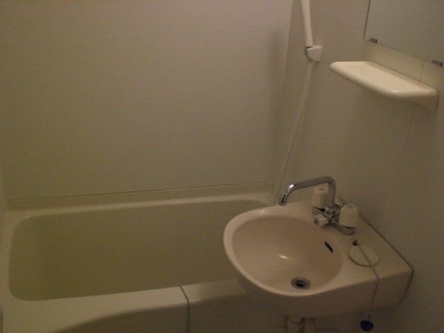 Room image 14