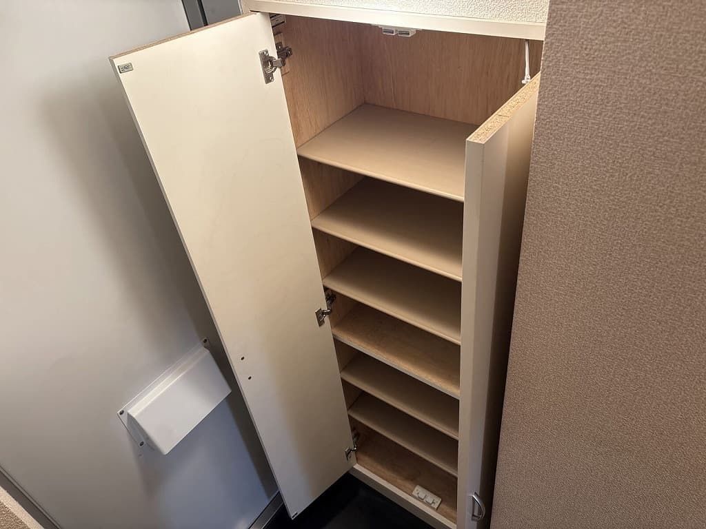Room image 13