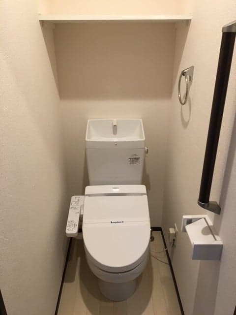 Room image 13